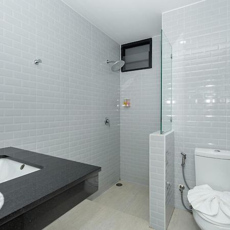 Anchan Boutique Hotel- Sha Plus Чалонг Екстер'єр фото